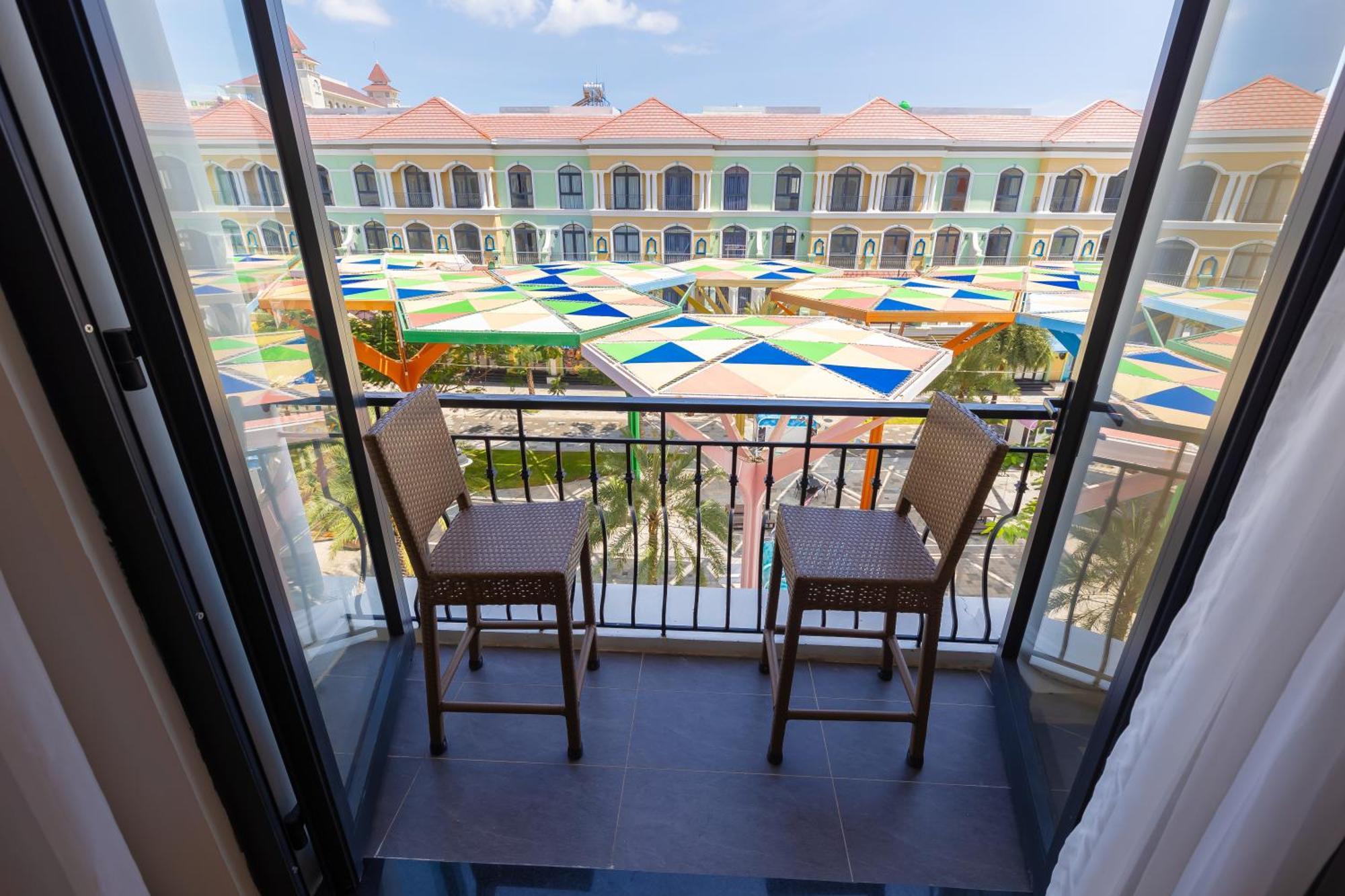 Solea Hotel Grandworld Phú Quốc Exterior foto