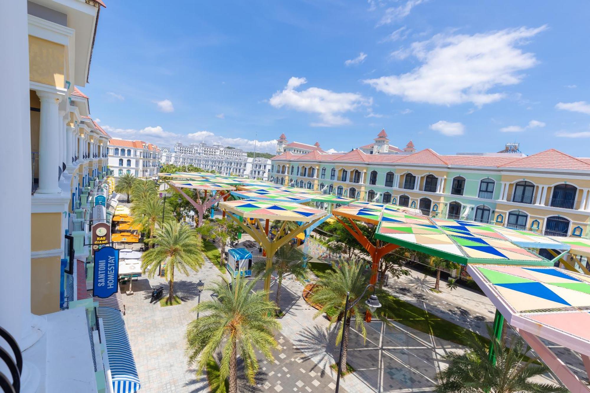 Solea Hotel Grandworld Phú Quốc Exterior foto